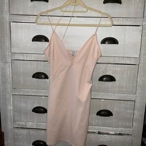 NUDE DRESS OVERNECK STRAP